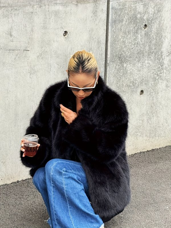 elegant women's autumn and winter new style black fox fur coat, and warm thick fur mid length outerwear, fashionable holiday outfit.