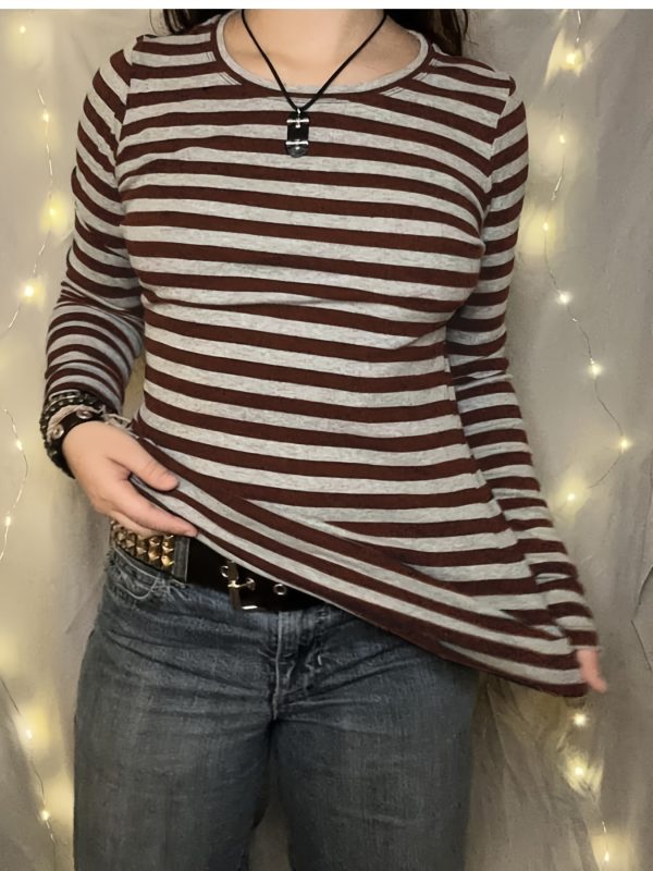 super popular versatile round neck striped slimming short style long sleeved top, new fashionable versatile base shirt for women