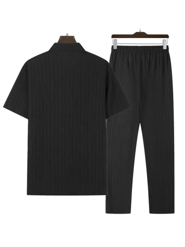 men's casual striped short sleeve sports suit with button shirt collar and elastic waistband pants, made of polyester textile elastane blend, summer two piece suit with waistband detail