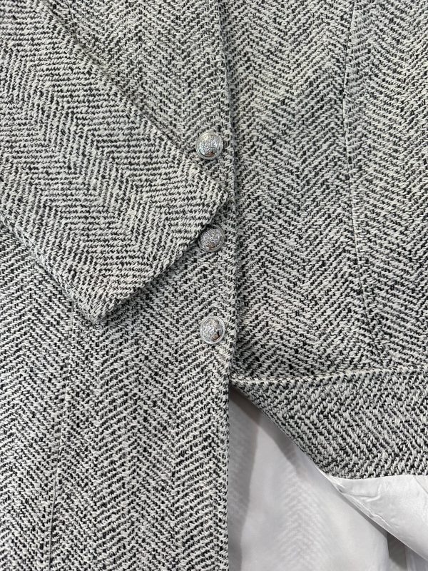 women's beige tweed coat tailored h silhouette jacket, non stretchy mature professional outerwear for office, party, casual formal & everyday chic outerwear, office wear, hshaped silhouette, structured fit, stylish jacket, fashionconscious women