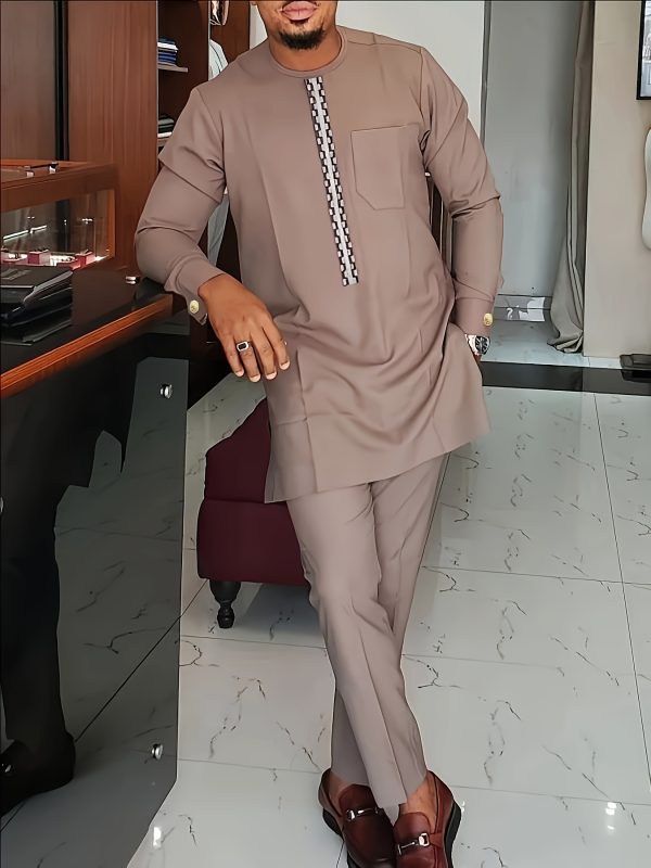 men's casual long sleeved two piece suit mid length top and trousers